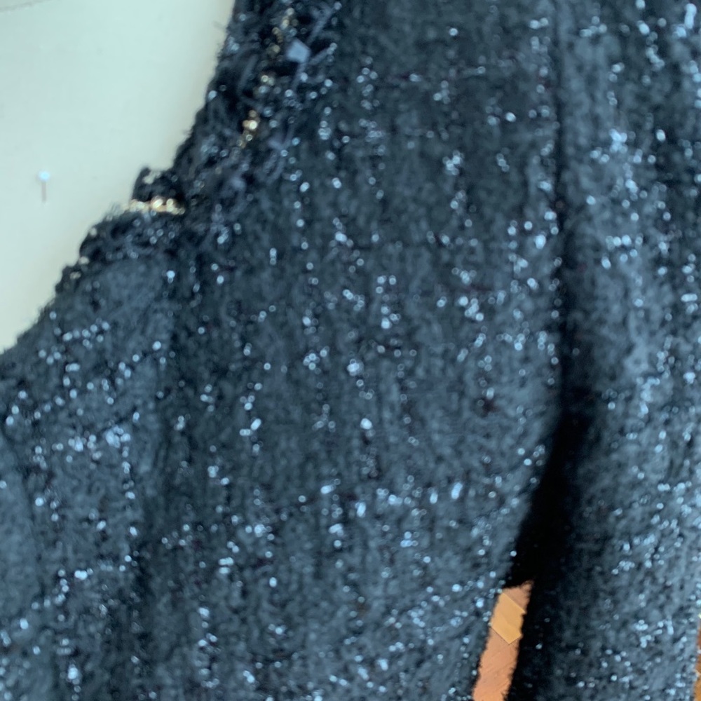 Blazer - Picture 2 of 7
